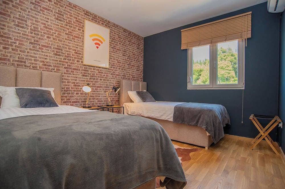 Foto 4 von 30: Stylish Two-Bedroom Apartment | Ljubovic Hill Park