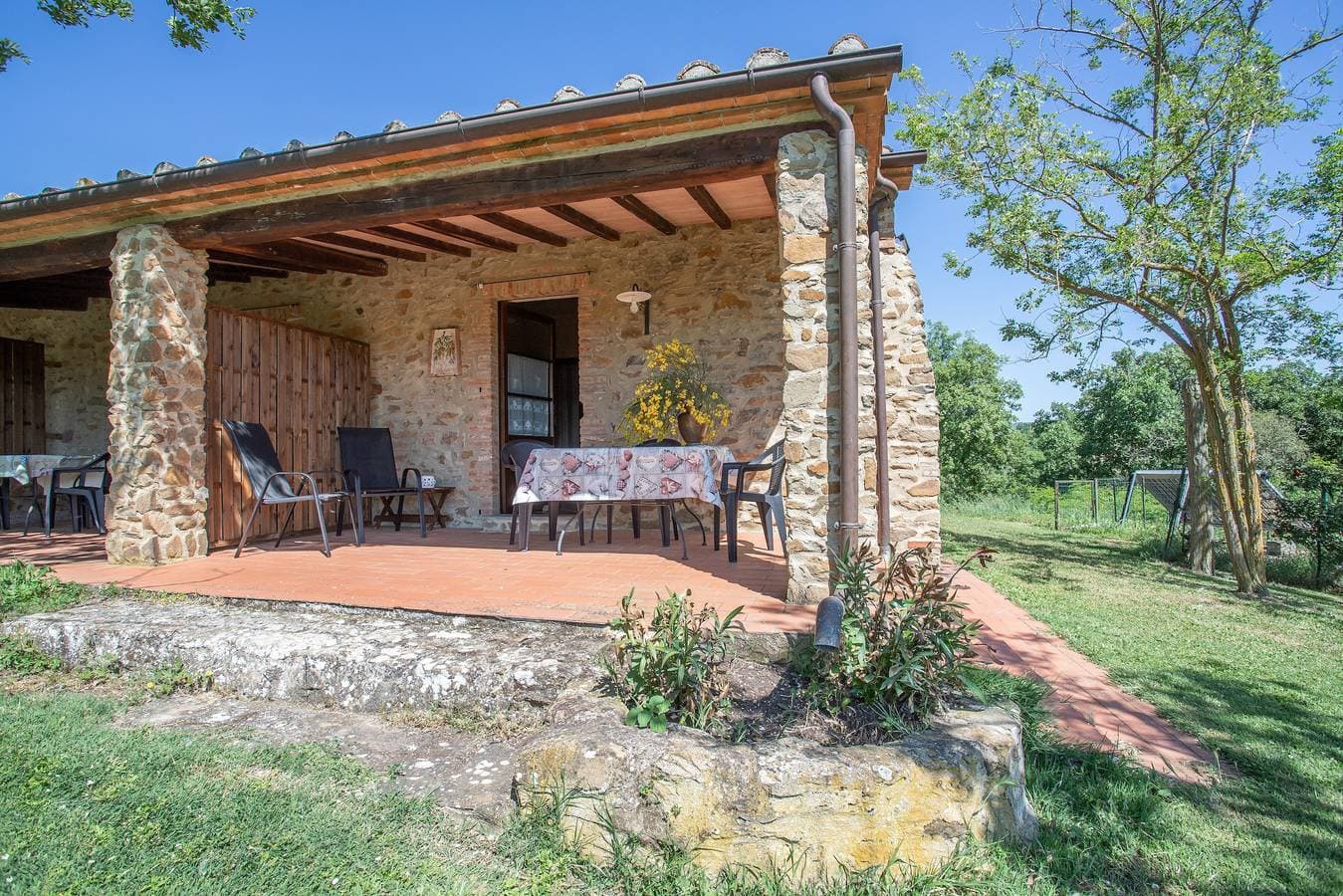Foto 6 von 22: Ferienwohnung Melograno mit Terrasse, Gemeinschaftspool und WLAN