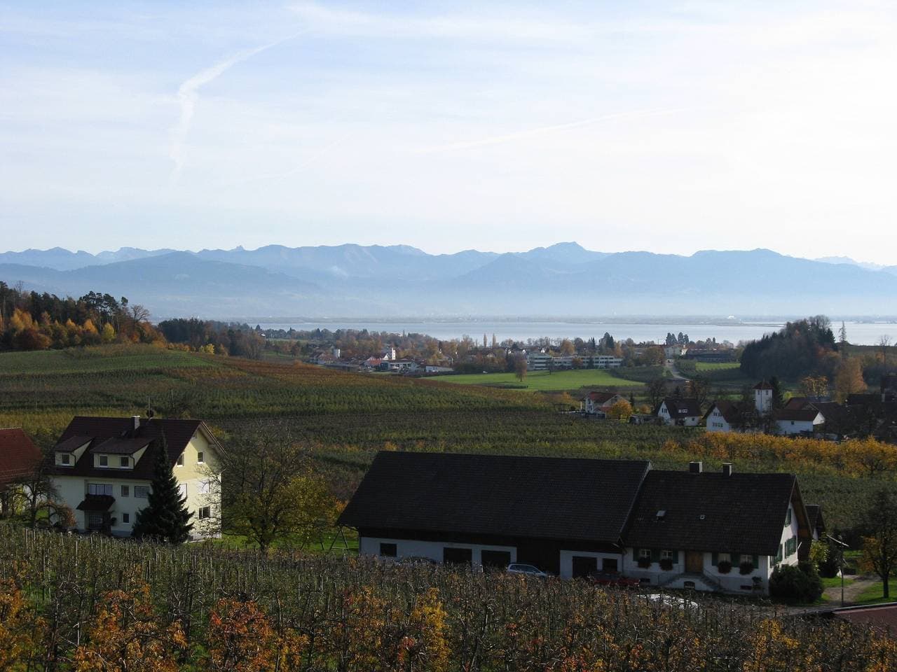 Foto 4 von 14: Ferienwohnung '4, 50qm' mit Seeblick, privaten Balkon und Wi-Fi