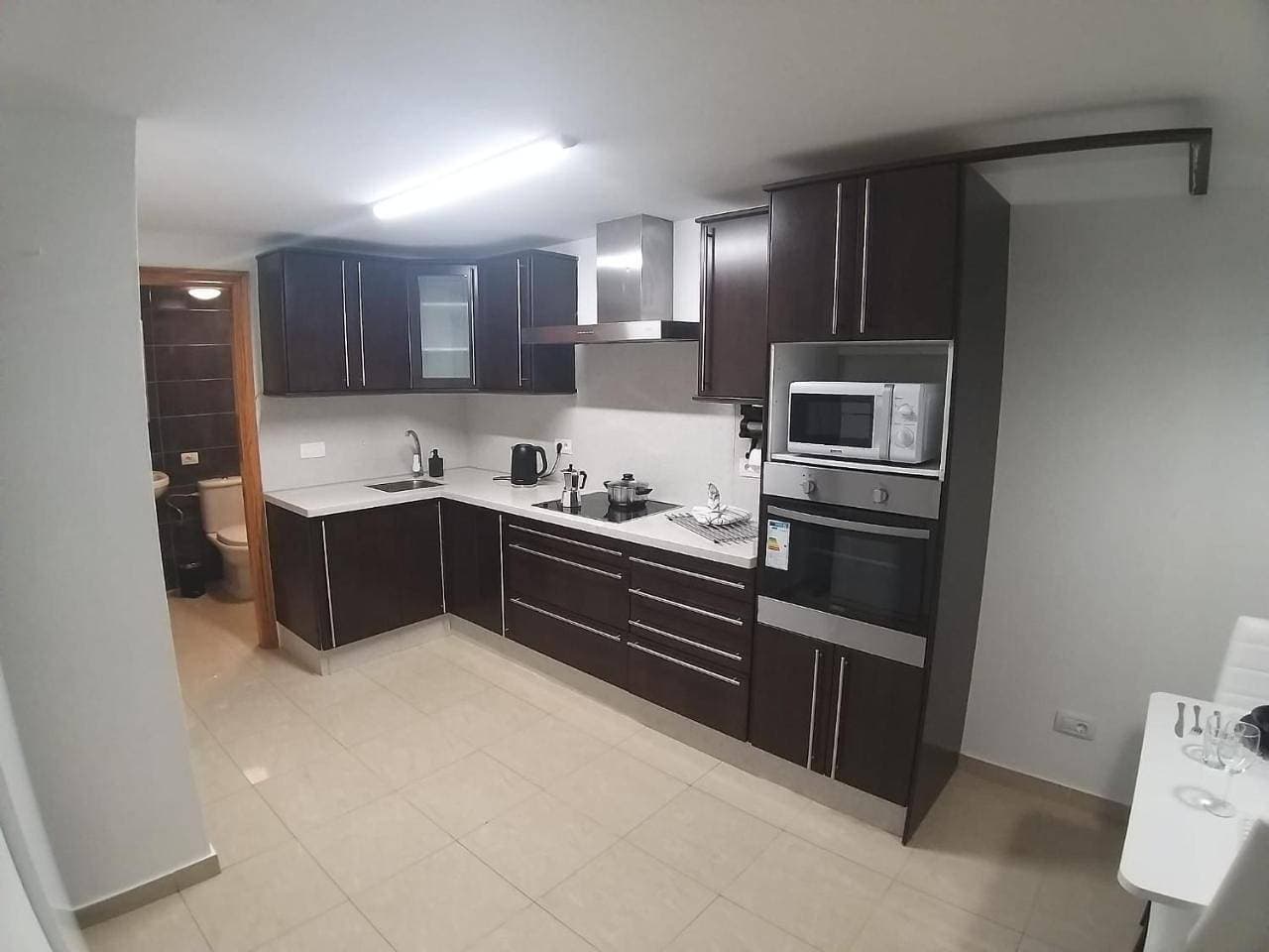 Foto 9 von 37: Three-Bedroom House