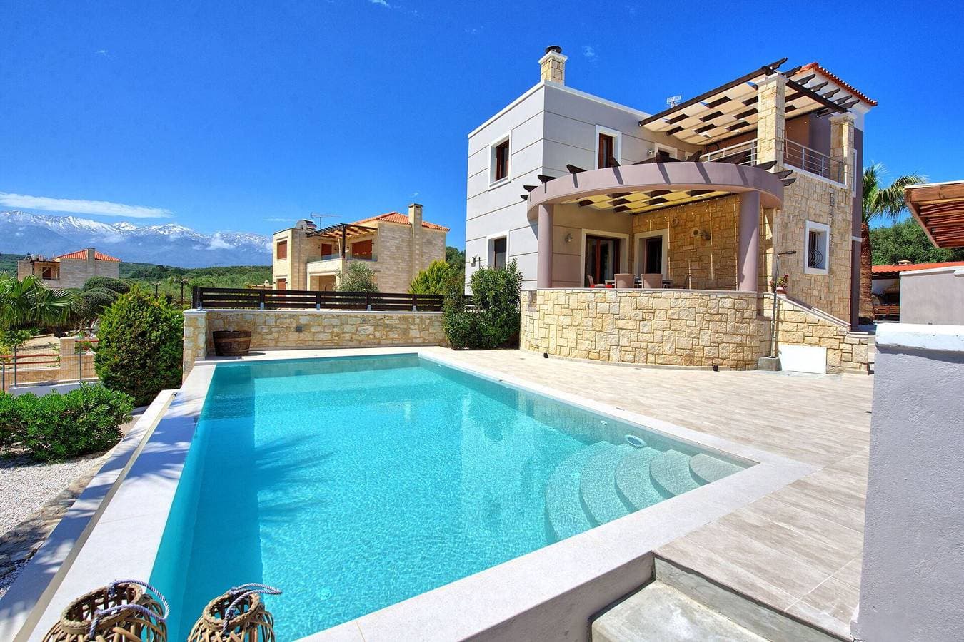 Foto 12 von 32: Villa für 4 Personen mit Terrasse