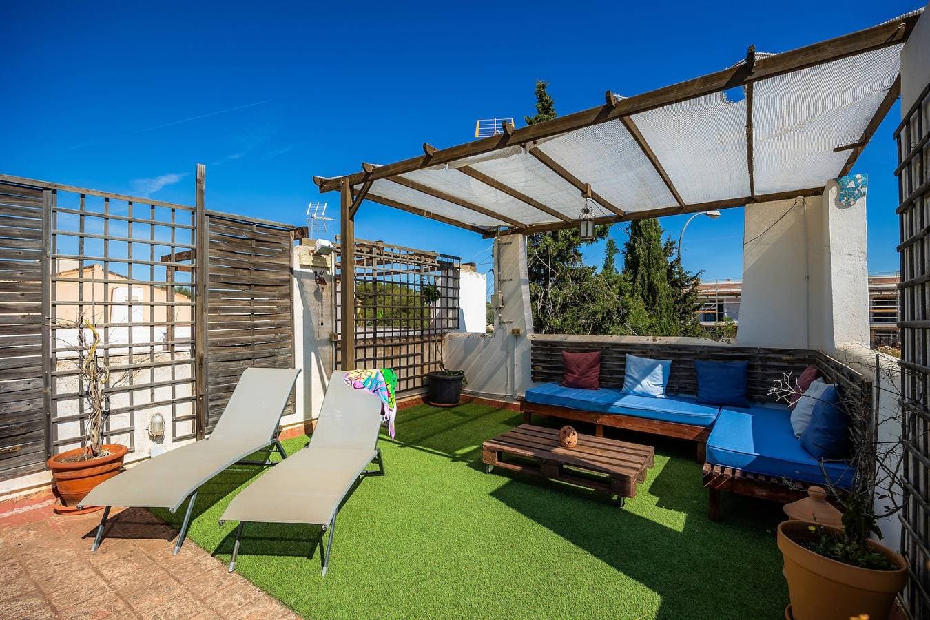 Foto 4 von 34: Ferienhaus „Casa Arts 50“ mit Pool, WLAN, Klimaanlage, Terrasse und Garten