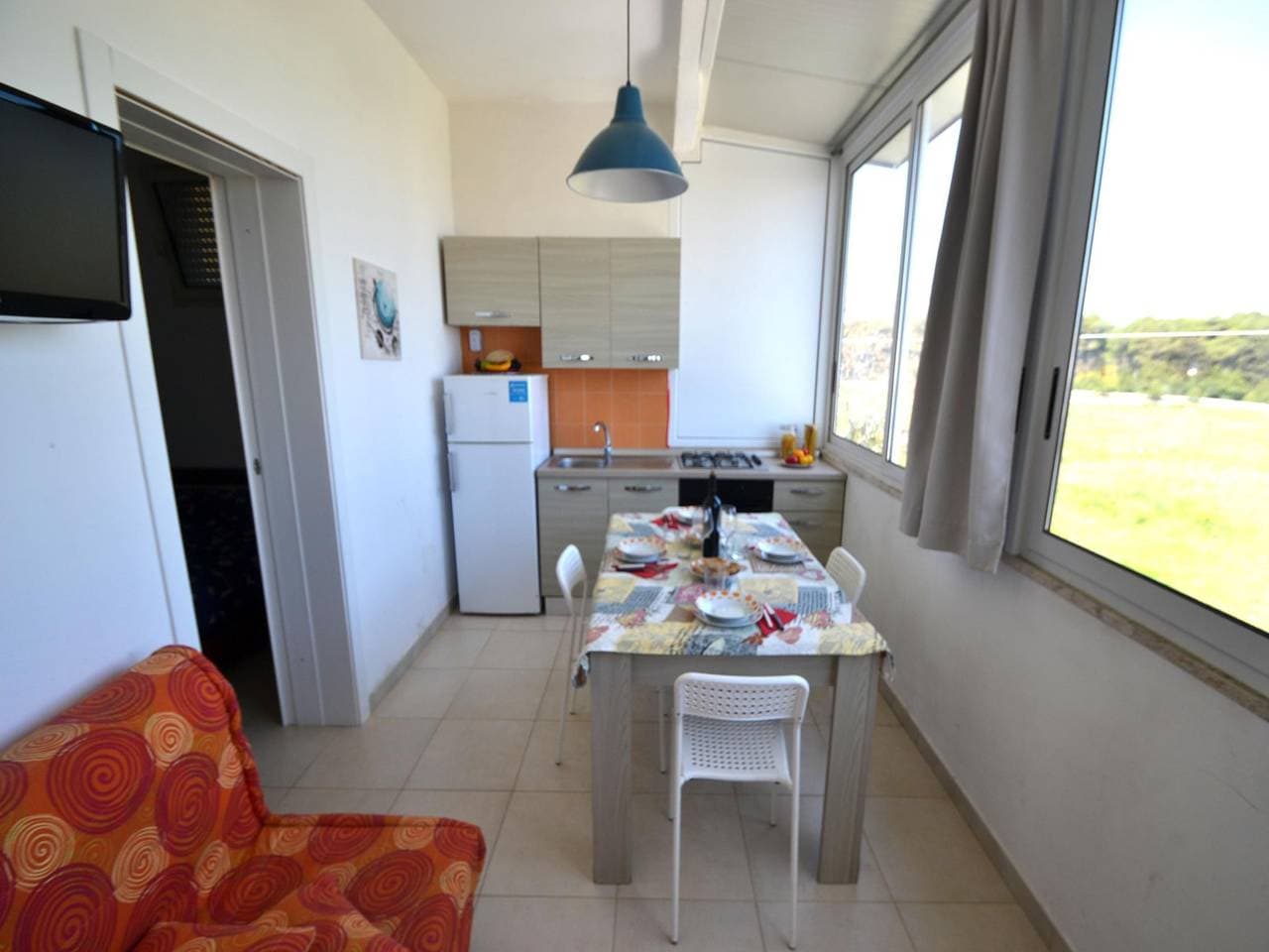 Foto 7 von 19: Dreizimmerwohnung mit Klimaanlage im ersten Stock - Torre dell'Orso