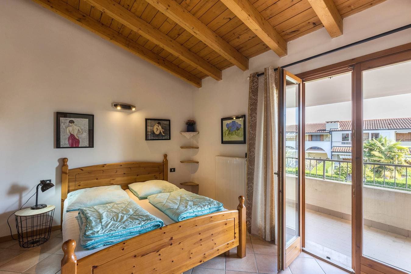 Foto 11 von 30: Apartment 'Lazise Colá' mit Gemeinschaftspool, privater Terrasse und Klimaanlage
