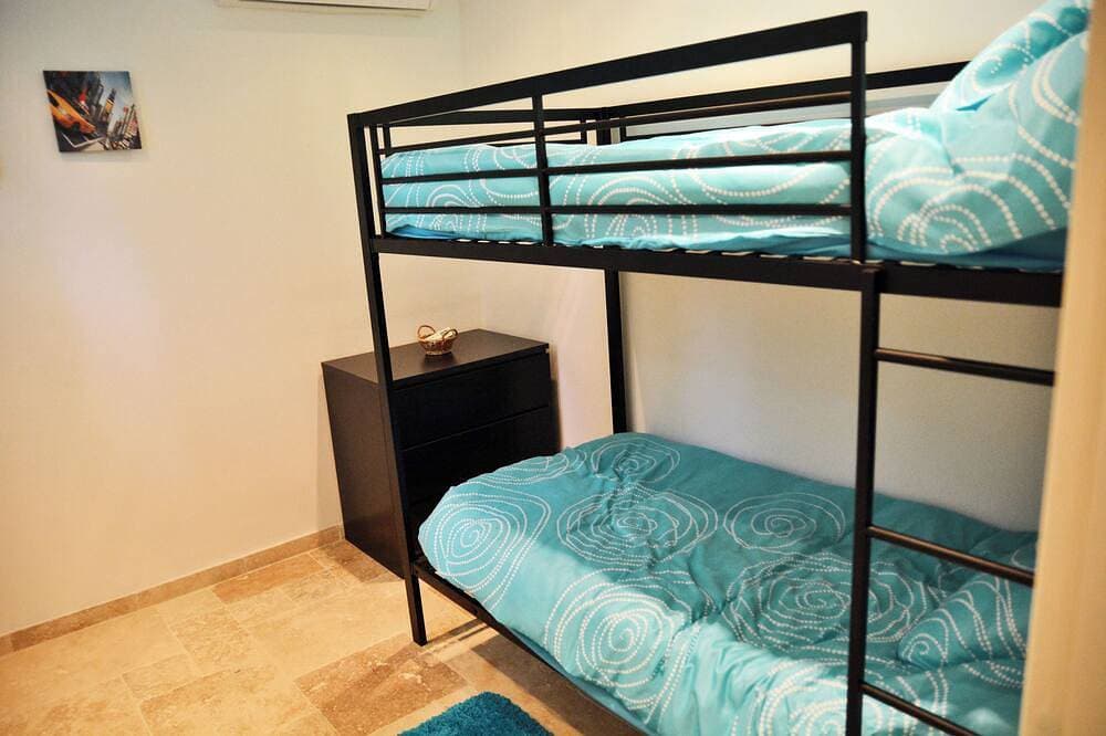 Foto 5 von 14: Air-Conditioned Villa With Pool - Cote D'Azur - Pets Welcome