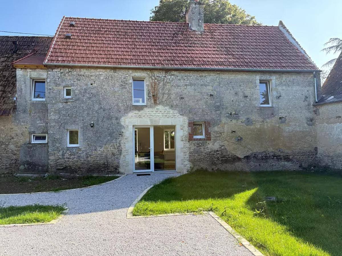 Foto 5 von 31: Three-Bedroom House