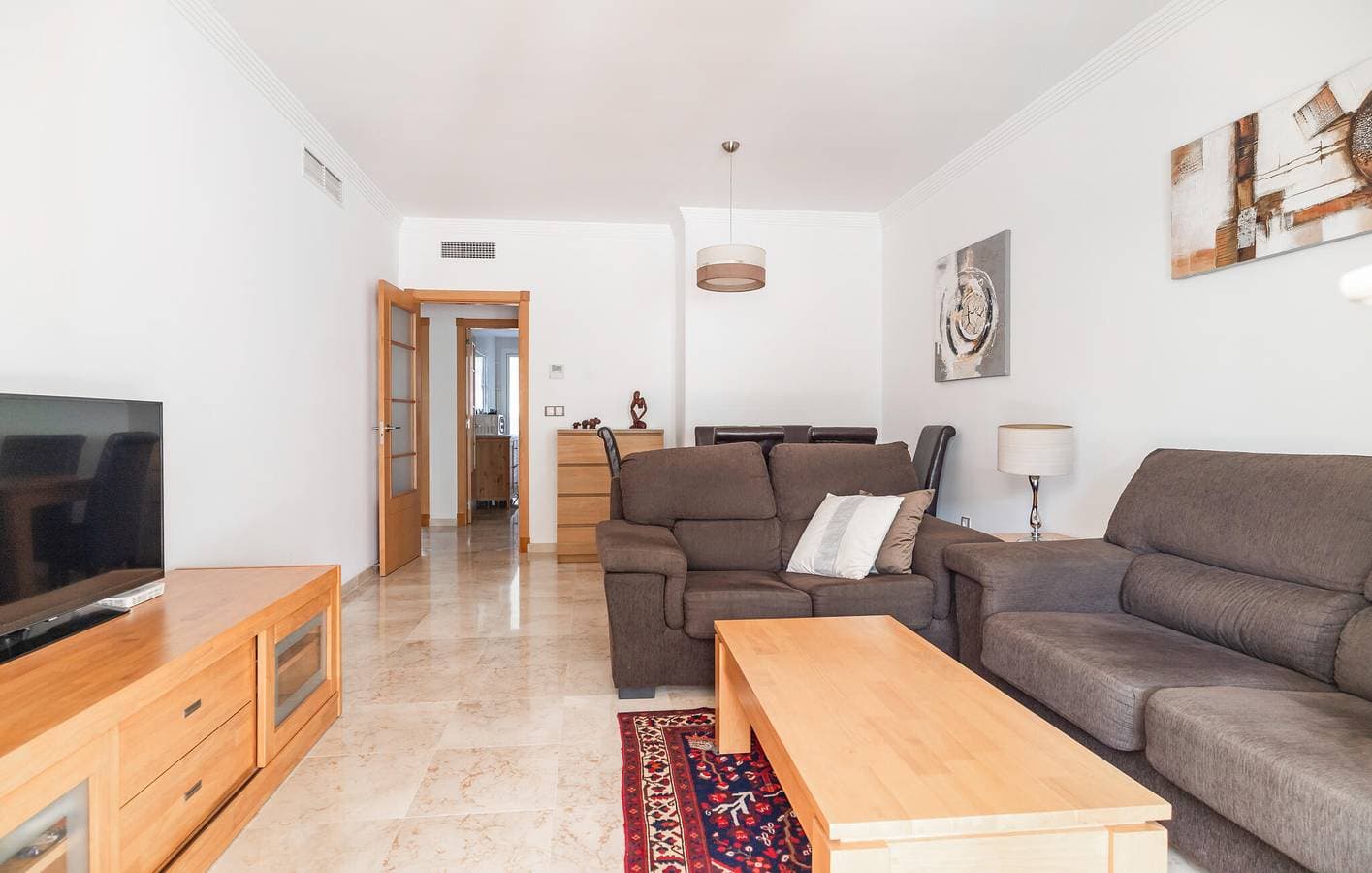 Foto 7 von 18: Beachside Bliss mit Pool und Terrasse - 2 km vom Strand entfernt