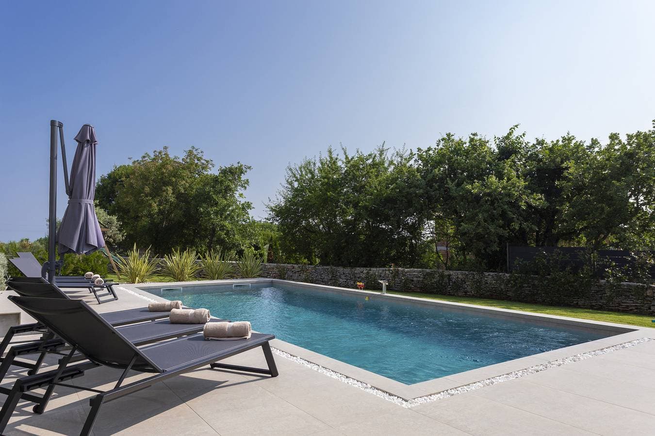 Foto 4 von 50: Luxuriöse Villa mit Pool und Meerblick