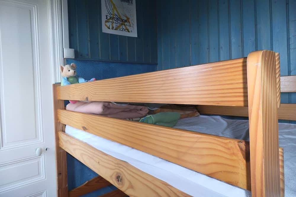 Foto 4 von 13: Das Boot Helle Wohnung mit Blick auf das Meer und den Strand