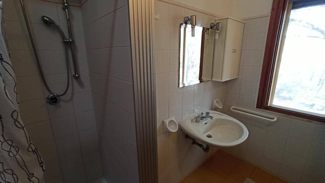 Foto 12 von 39: Three-Bedroom House
