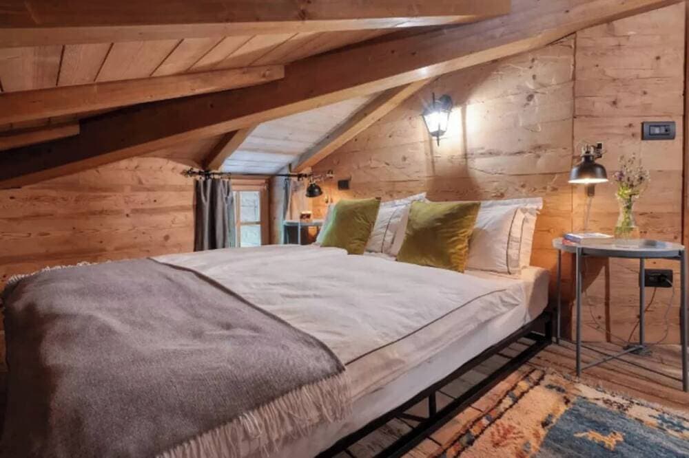 Foto 2 von 14: Como Lake Chalet San Gottardo (10guests+2children) Cin It013218D29O3Z473