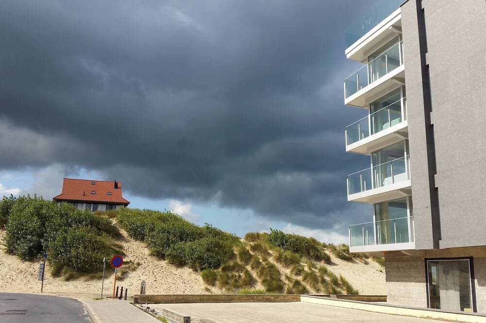 Foto 9 von 30: Wohnung direkt am Meer mit Balkon, sehr hell mit Garage