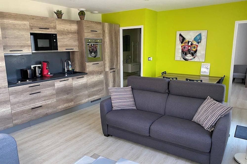 Very bright, quiet gîte with panoramic view, opening onto huge terrace. 1