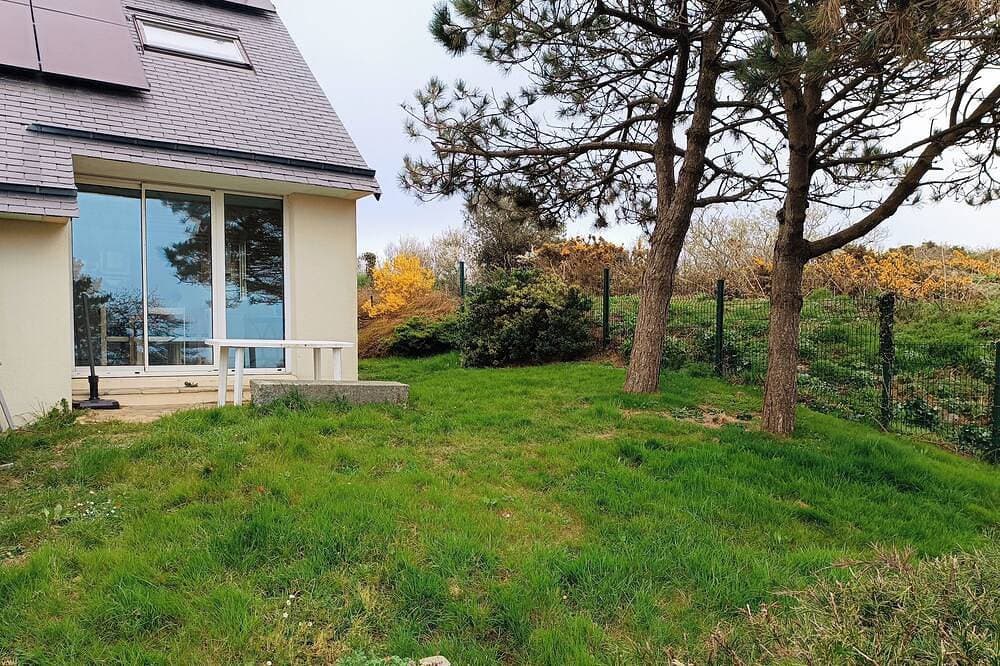 Komfortable Unterkunft mit ruhigem Meerblick. 1