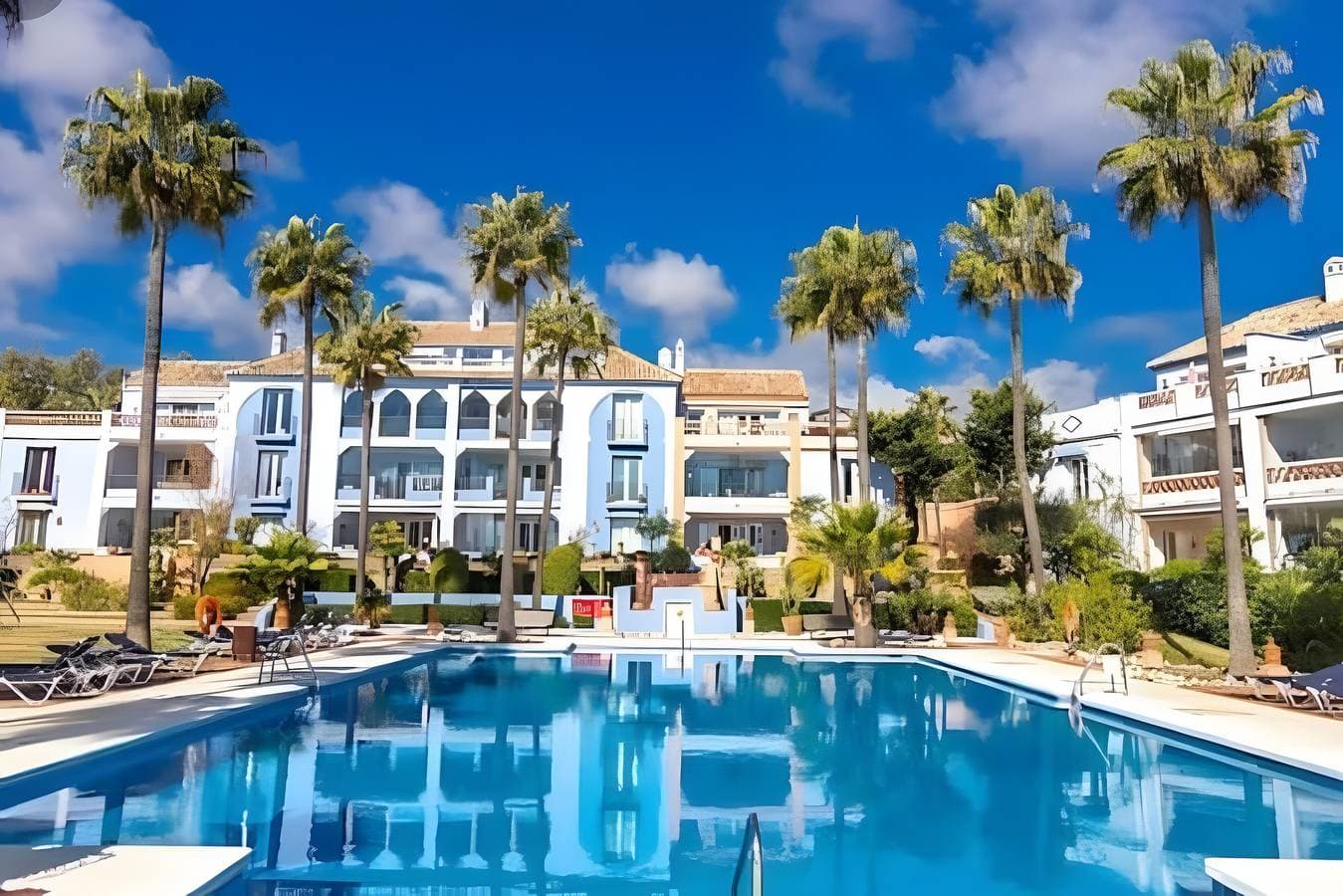 La Perla De La Bahía, Espectacular 1