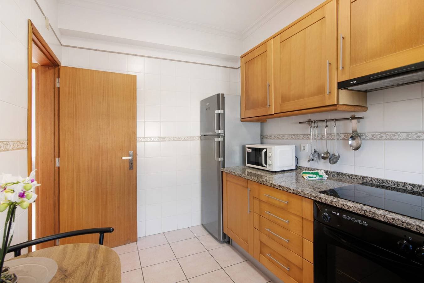 Foto 12 von 24: Apartamento Vista Alegre – Modernes Refugium mit Gemeinschaftspool