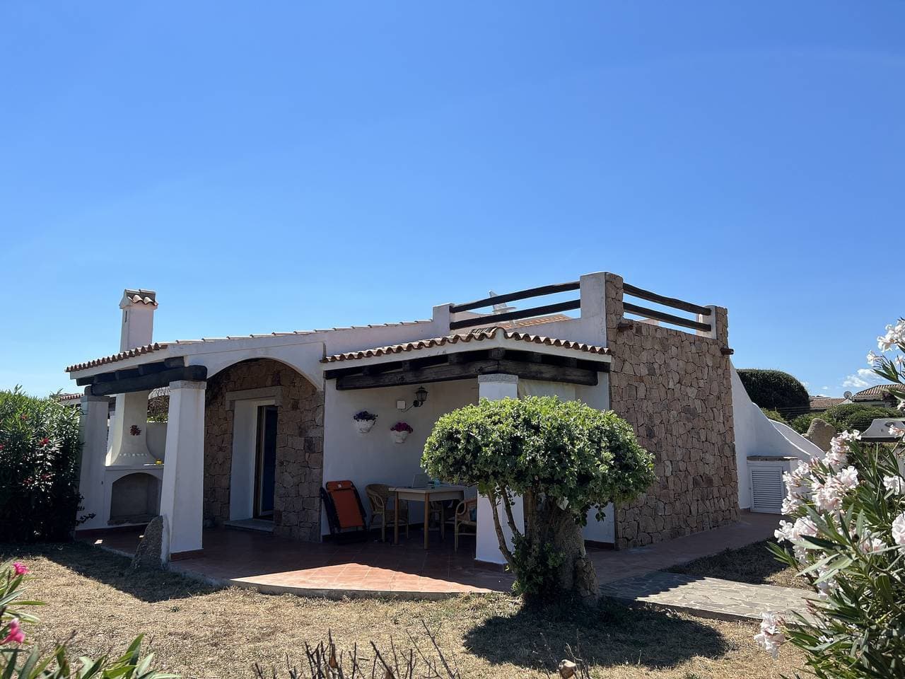 Villa 1