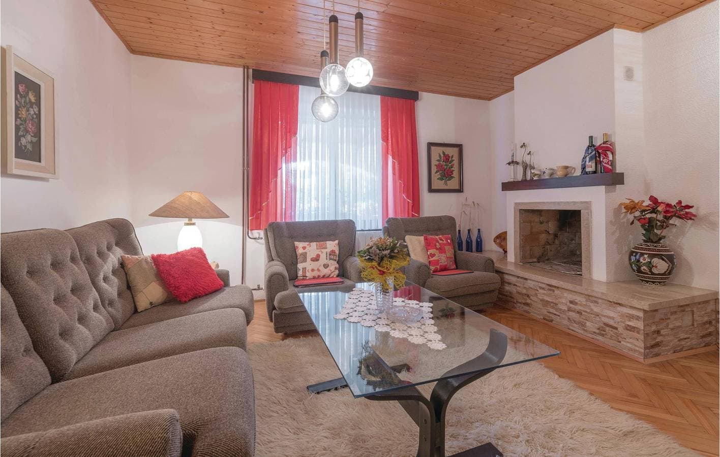 Foto 7 von 43: Modernes Apartment mit Terrasse, WLAN und Parkplatz in der Nähe von Manjadvorci