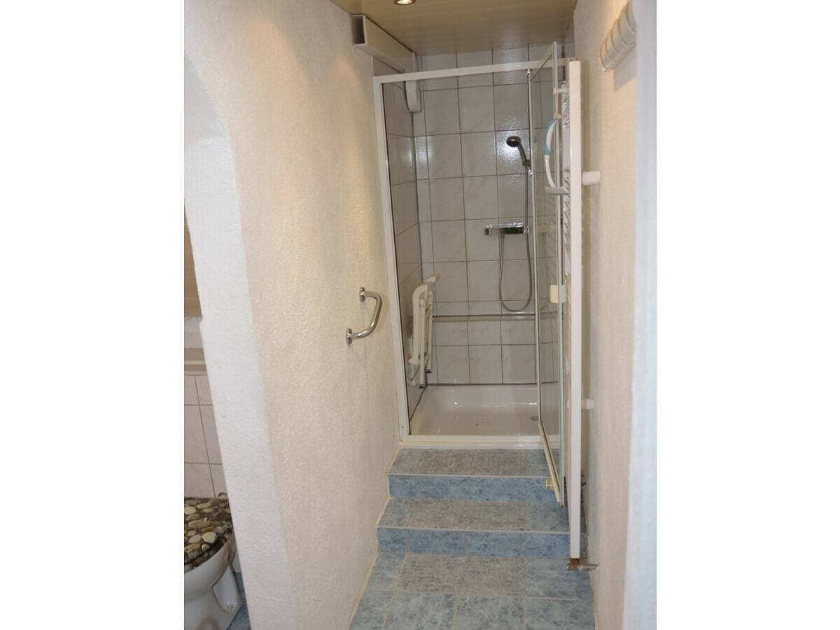 Foto 8 von 16: Gemütliche Ferienwohnung "Waldraff" Terrasse, WLAN & Spielplatz bei einer Buchung von 14. Nächte 20%