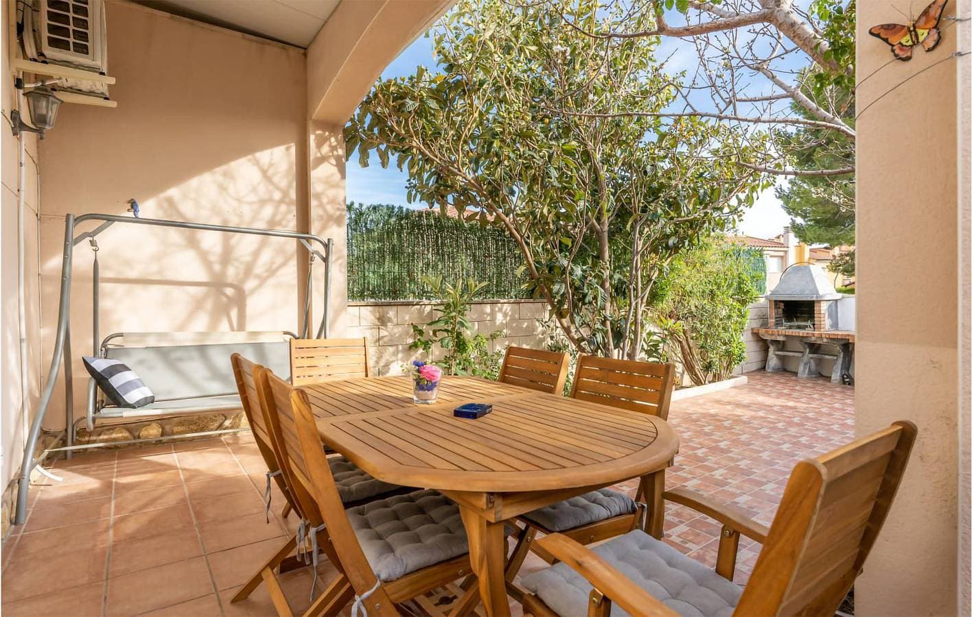 Foto 5 von 37: 68 qm Wohnung mit AC, Parkplatz, Pool & WiFi