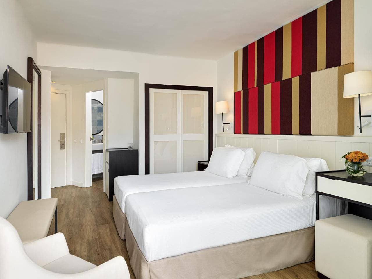 Foto 8 von 9: Double Room with Street View