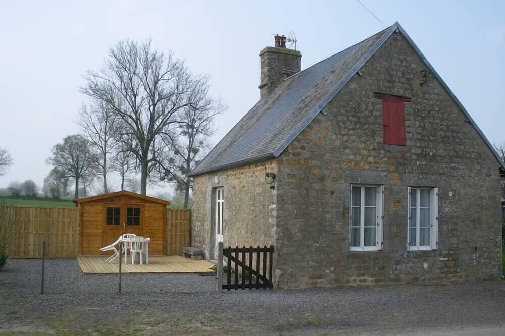Foto 8 von 25: Champcervon: Ferienhaus - Champcervon