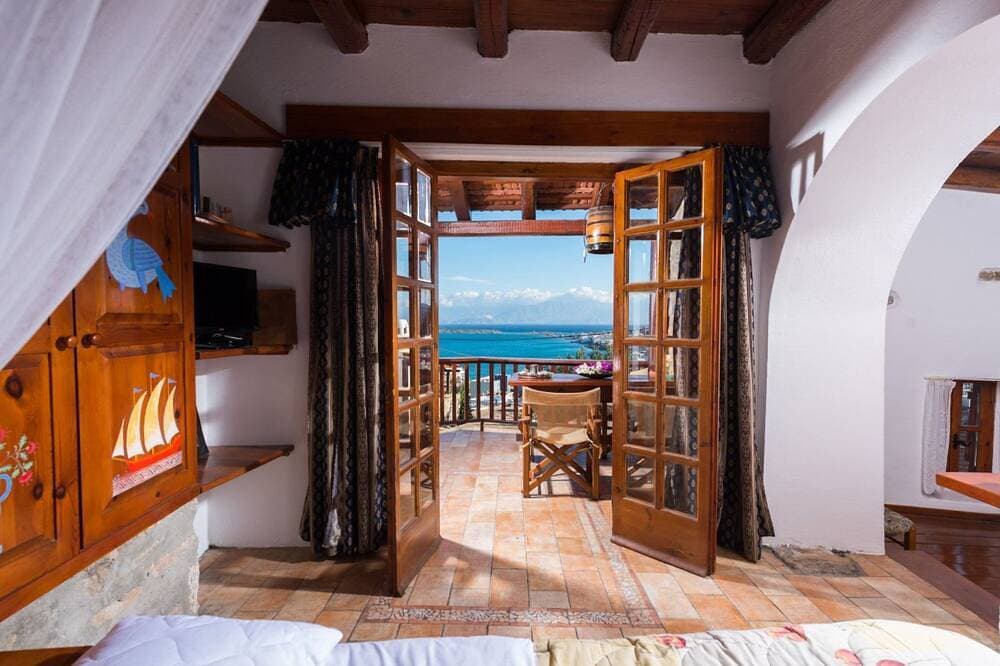 Foto 7 von 30: Leonidas Traditionelles kretisches Haus mit Meerblick