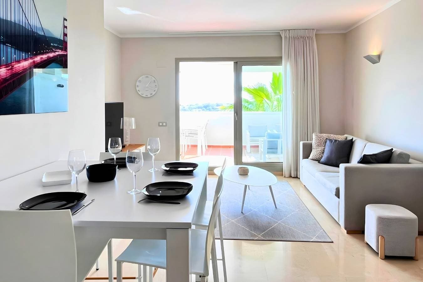 Foto 13 von 63: Ferienwohnung für 4 Personen mit Pool