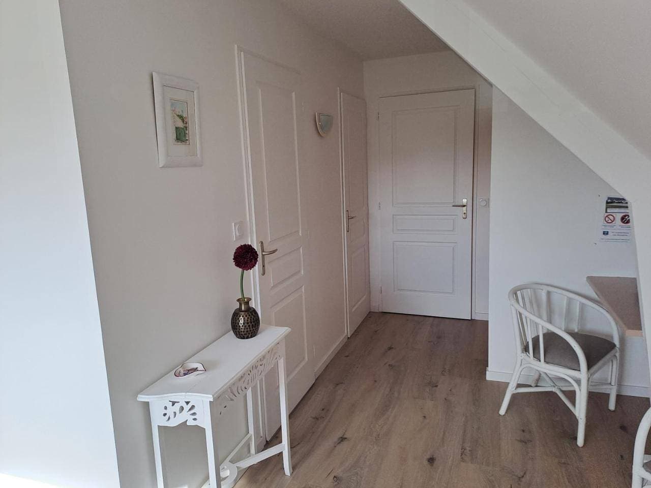 Foto 9 von 10: Double Room with Private Bathroom