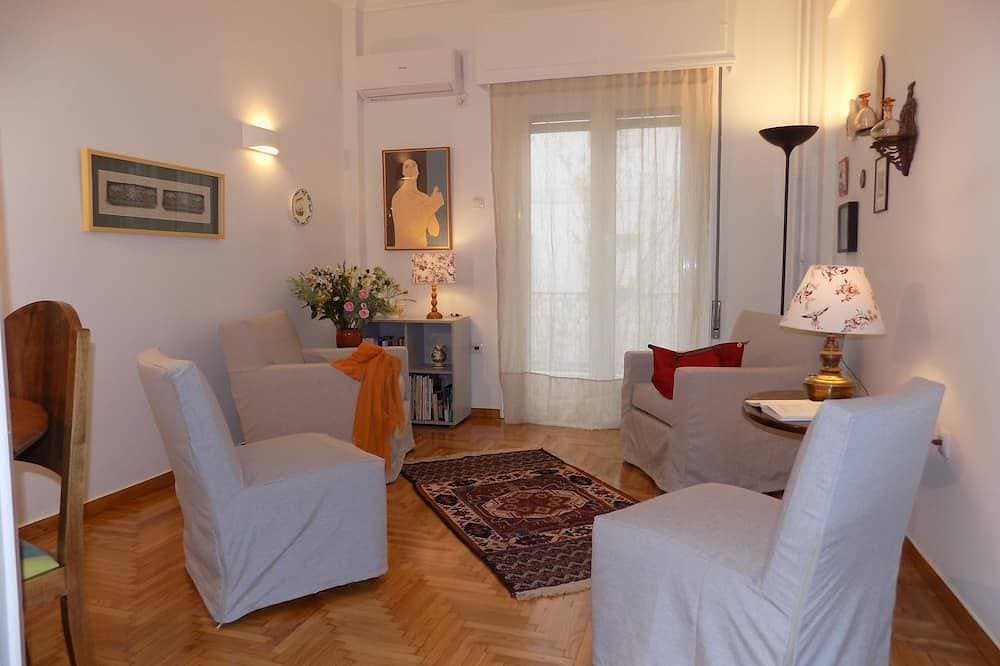 Schöne 77m2 komplett renovierte Wohnung für 4 Personen 1