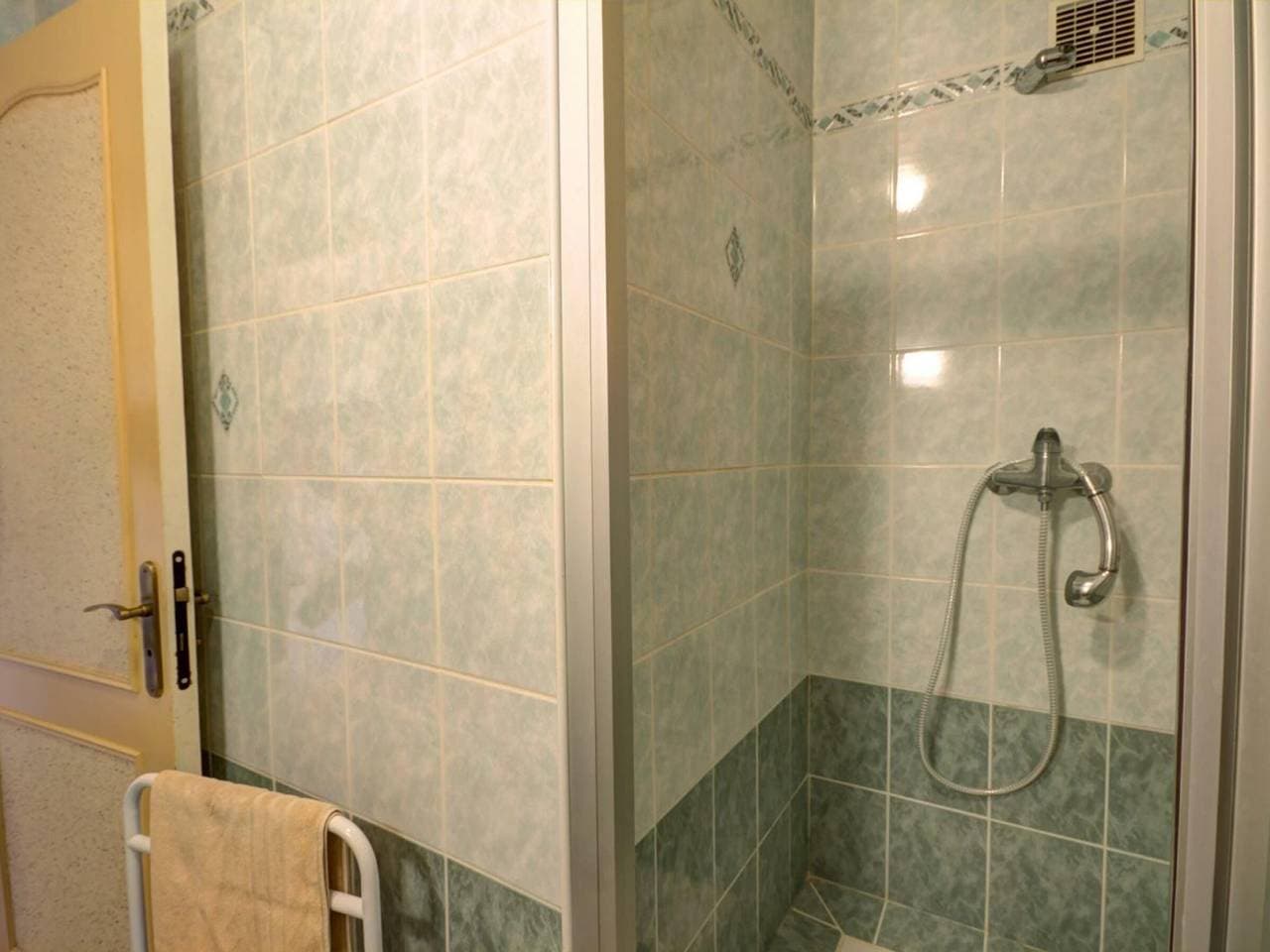 Foto 13 von 32: Authentisches Ferienhaus mit Kamin, Haustiere erlaubt und WLAN am Waldrand