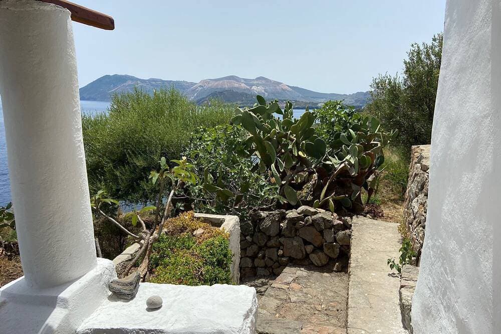 Foto 7 von 30: Traditional Eolian House \"Luna\"- Unique experience