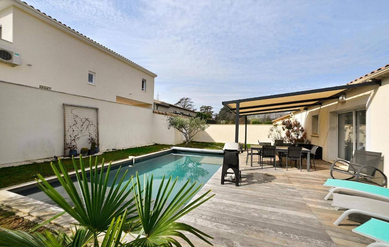 Foto 4 von 27: Three-Bedroom Holiday Home
