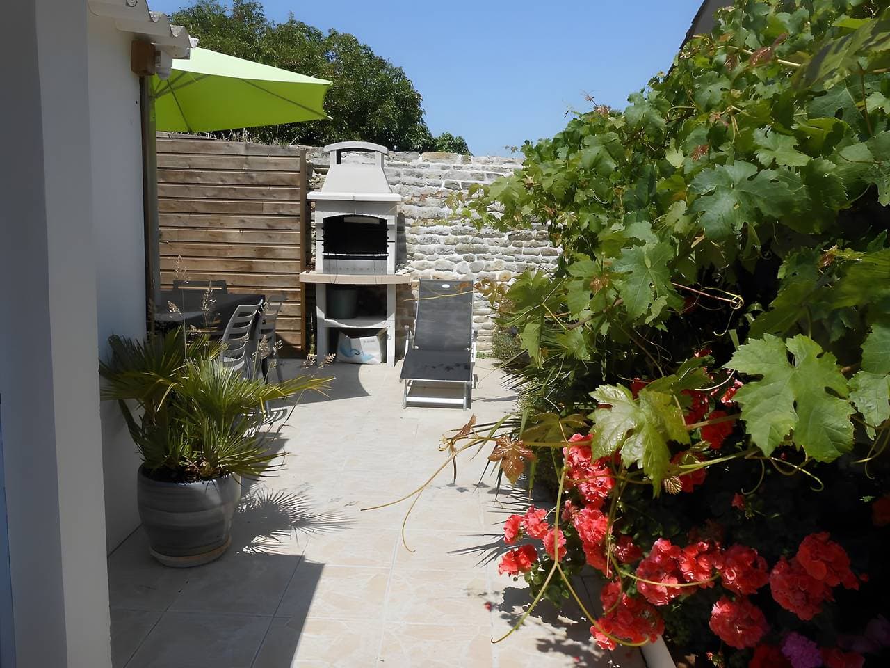 Foto 10 von 18: Ferienhaus „La Venelle des Ormeaux“ mit privater Terrasse und WLAN