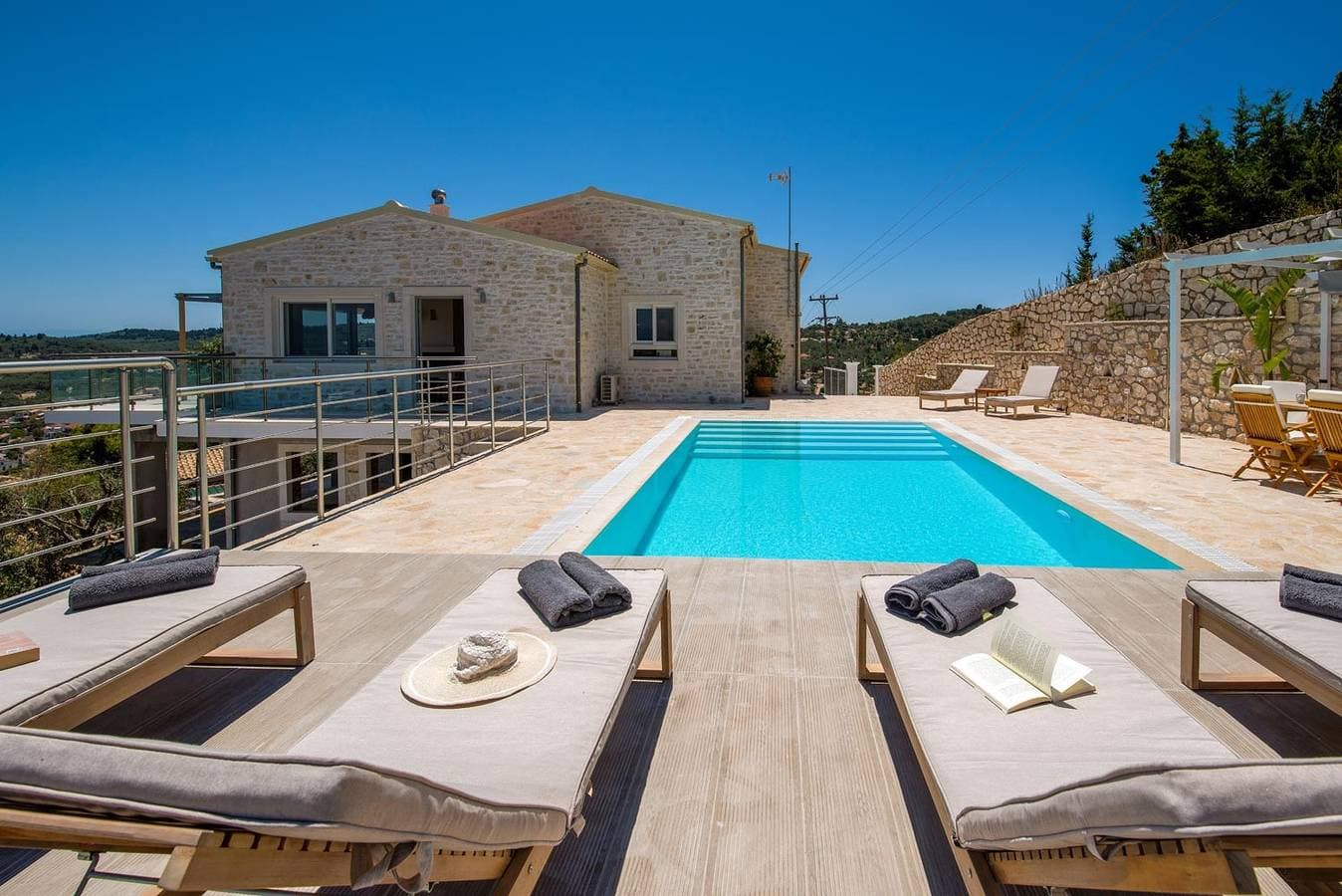 Foto 12 von 24: Villa für 4 Personen mit Meerblick