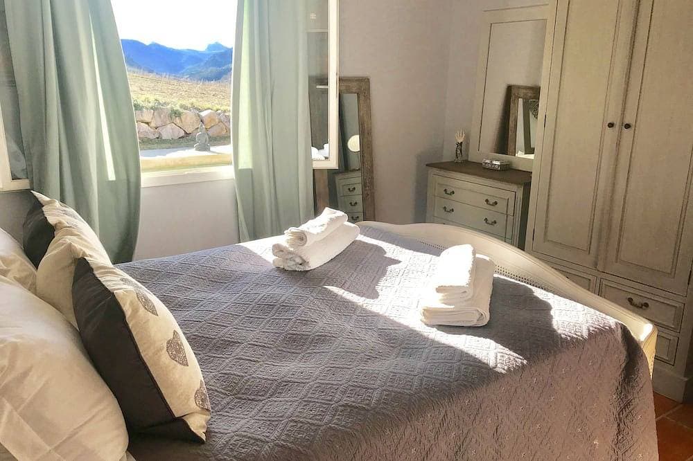 Foto 4 von 30: Elegante 4-Schlafzimmer-Villa mit privatem Pool, Klimaanlage und Panoramablick