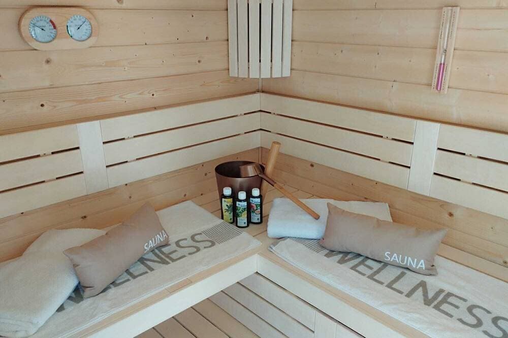 Foto 9 von 26: Kleine Träumerei Frango  Eifel / Schloßheck Whirlpool / Saunahaus /Massagesessel