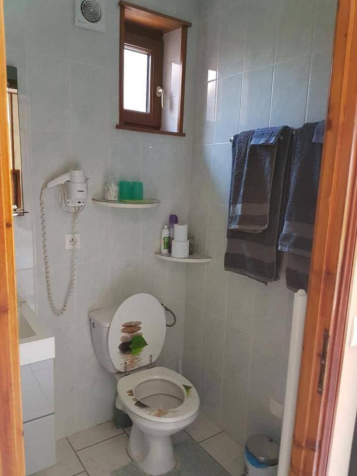 Foto 12 von 15: Double Room with Shower