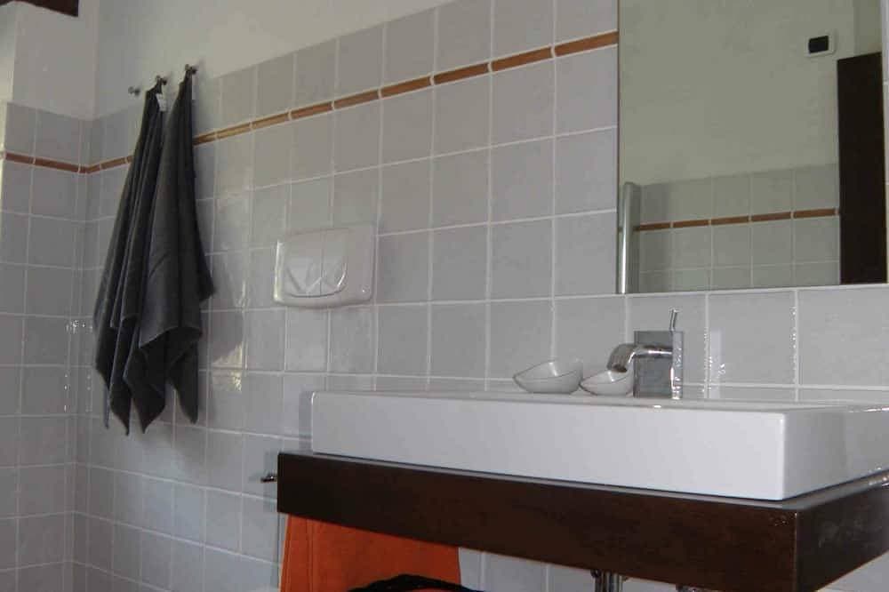Foto 12 von 30: Villa mit Pool, nicht weit vom Meer, ruhig gelegen, mit herrlichem Ausblick