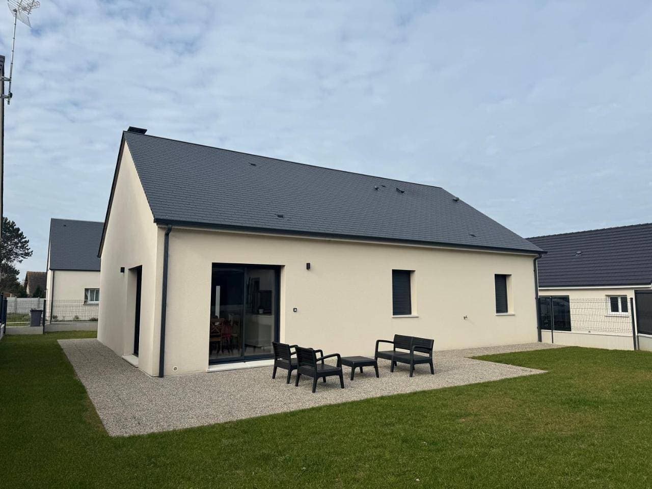 Foto 7 von 18: Three-Bedroom House