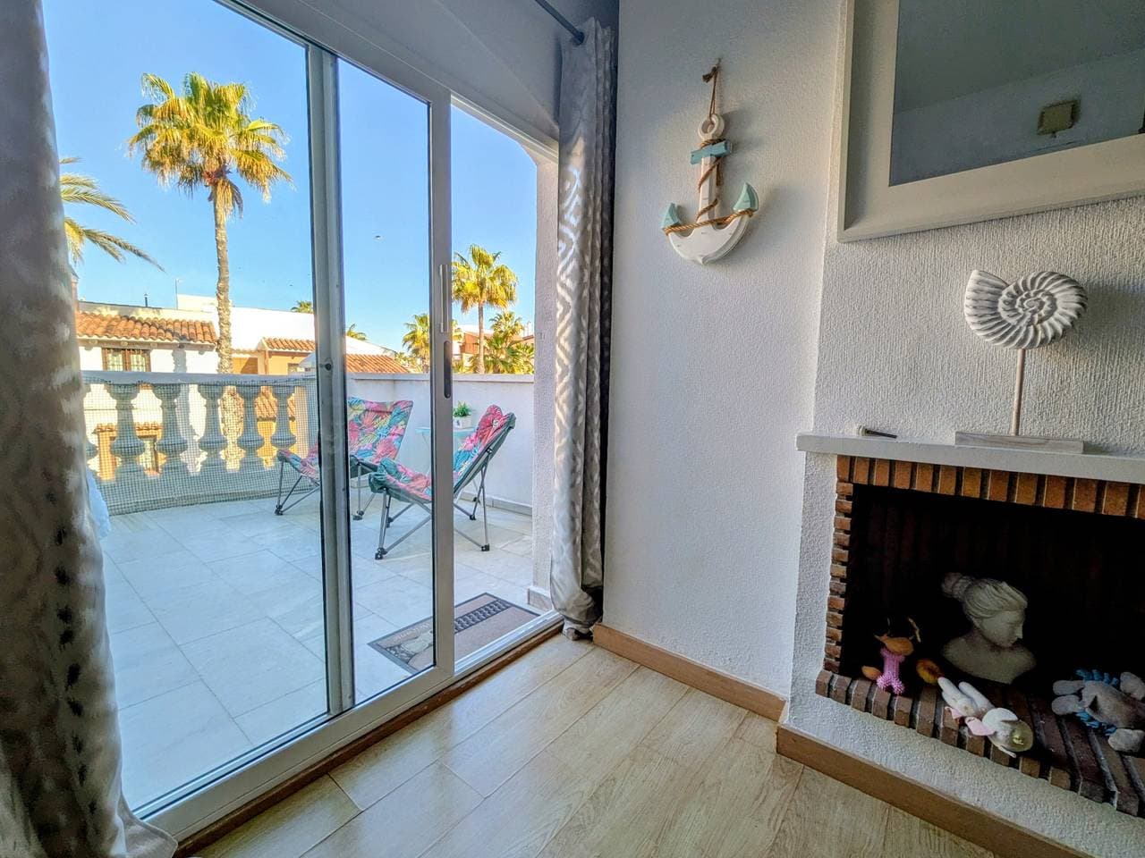 Foto 12 von 45: Ferienwohnung 'Duquesa Beach' mit seitlichem Meerblick, Dachterrasse & kostenlosem Tiefgaragenstellplatz, strandnah
