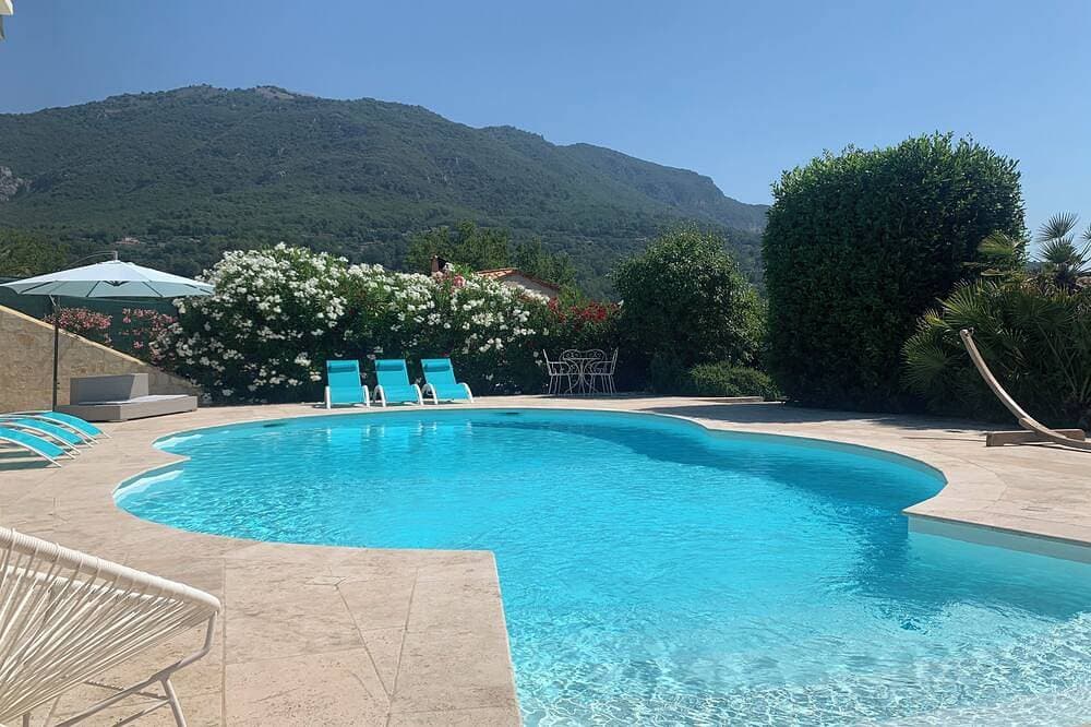 Charmante Villa im provenzalischen Stil mit brandneuen Pool! 1