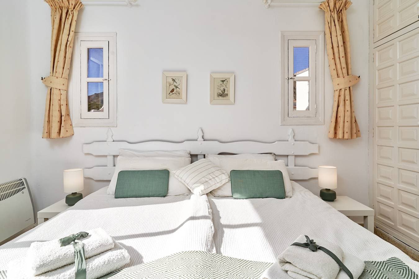 Foto 10 von 30: Ferienwohnung 'Casa Mimosa Capistrano Nerja' mit Meerblick, Gemeinschaftspool und Wi-Fi