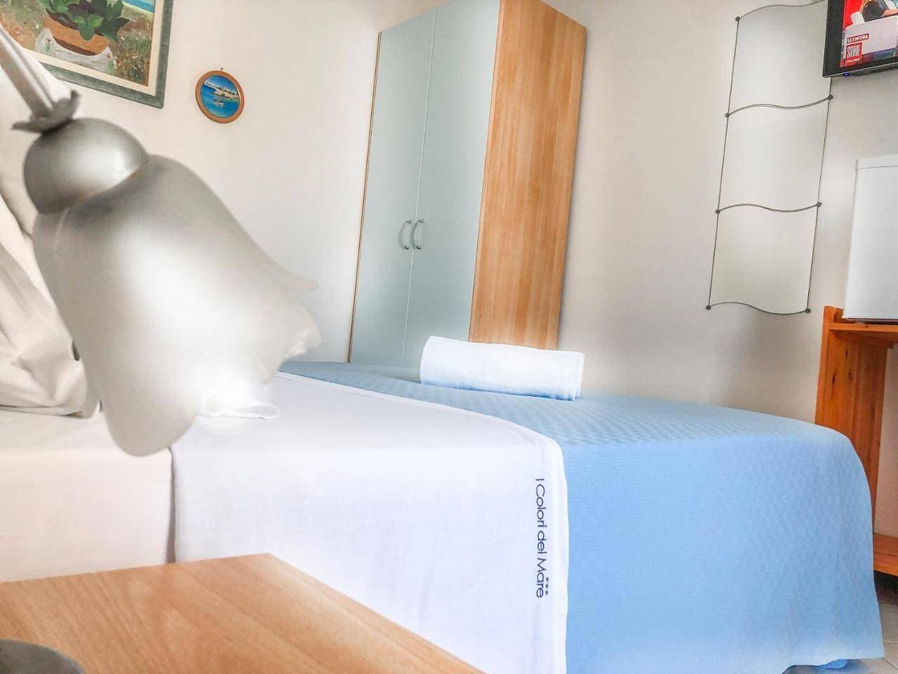 Foto 9 von 13: Economy Double Room