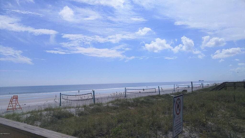 Foto 7 von 43: Beach Front Condo komplett umgestaltet