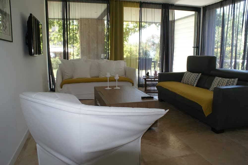 Foto 9 von 30: Facing the sea, 30 m from the beach, luxury villa, air-conditioned
