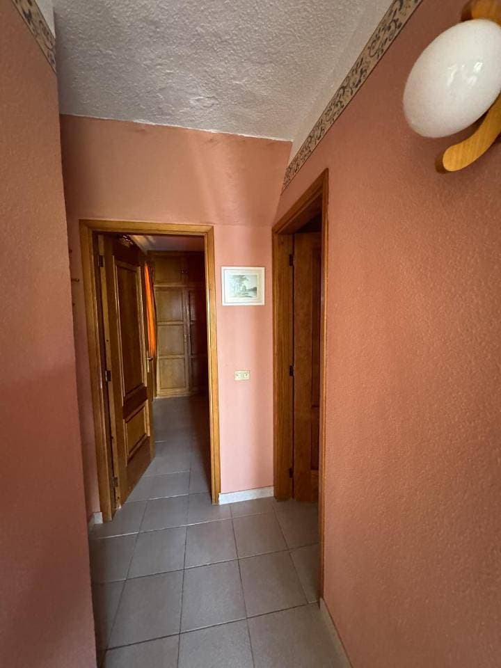 Foto 9 von 37: One-Bedroom Apartment with View