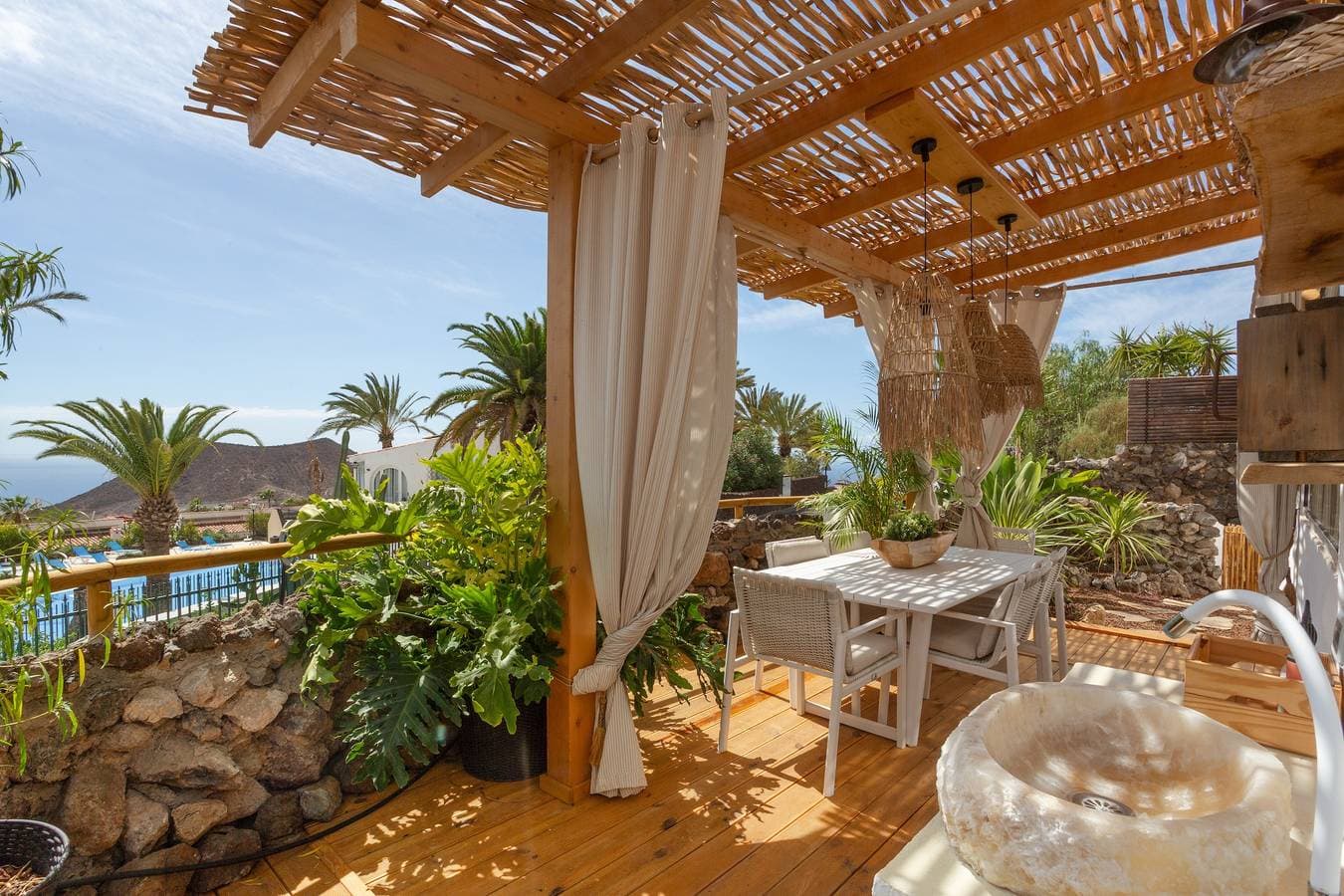 Foto 2 von 33: Ferienhaus 'Oceania B' mit Meerblick, WLAN und Klimaanlage