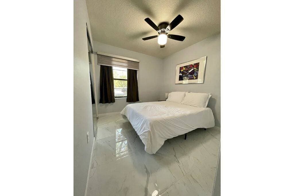 Modern Resort-Style Stay 1