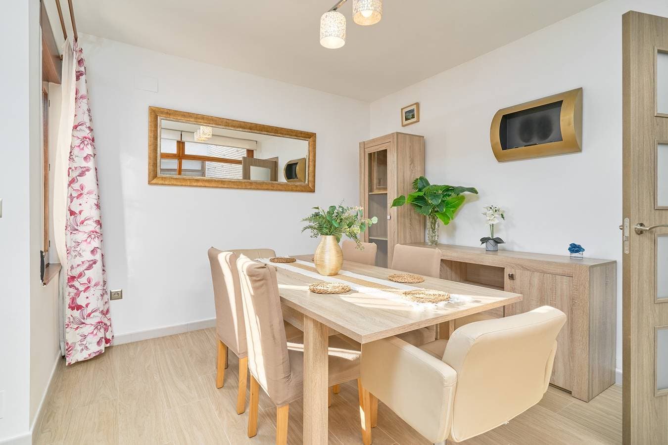 Foto 12 von 40: Villa „Dopimar“ mit privatem Pool, WLAN und Klimaanlage